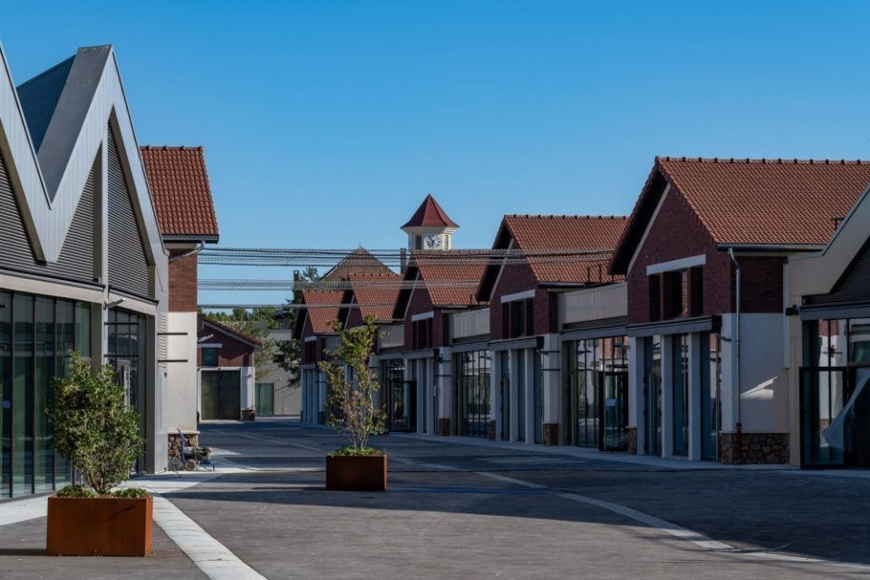 N099 - City Outlet
