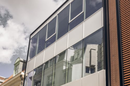 Façade-500x330
